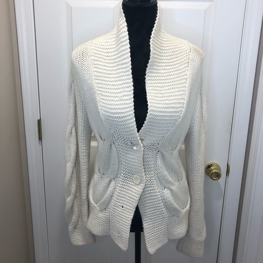 Eddie Bauer hand knit cream button front cardigan long sleeve sweater size mediu